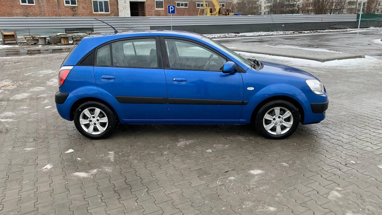 KIA Rio 5-door (2G) 1.4 бензиновый 2007 | на DRIVE2