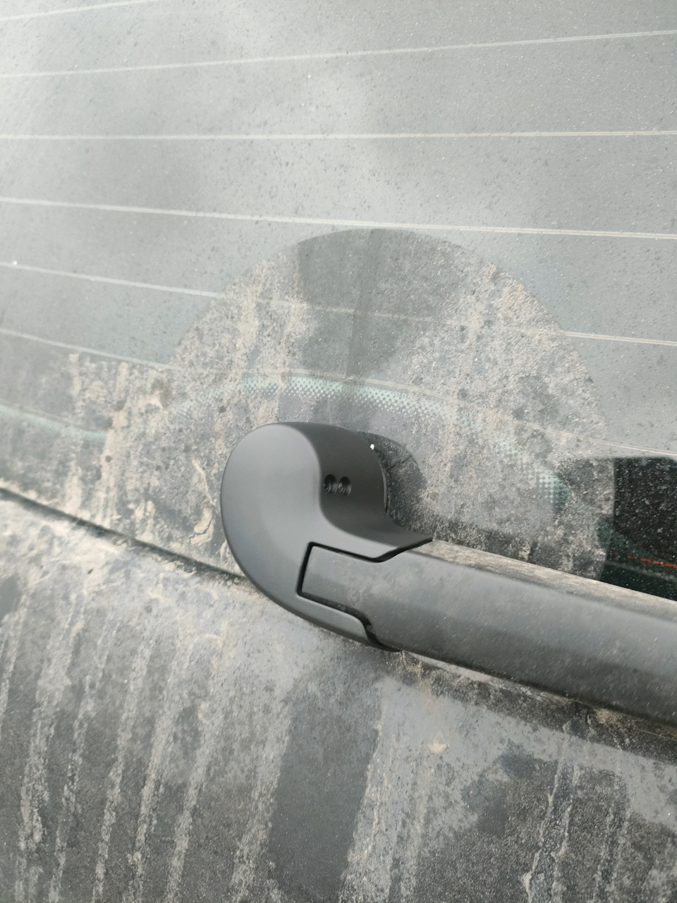 Залил болт ВДшкой и закрыл — Volkswagen Touareg (2G)