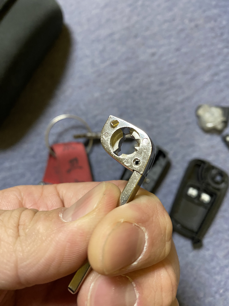 Ключик как у Буратино 😂 — Mitsubishi Carisma, 1,6 л, 1995 года ...