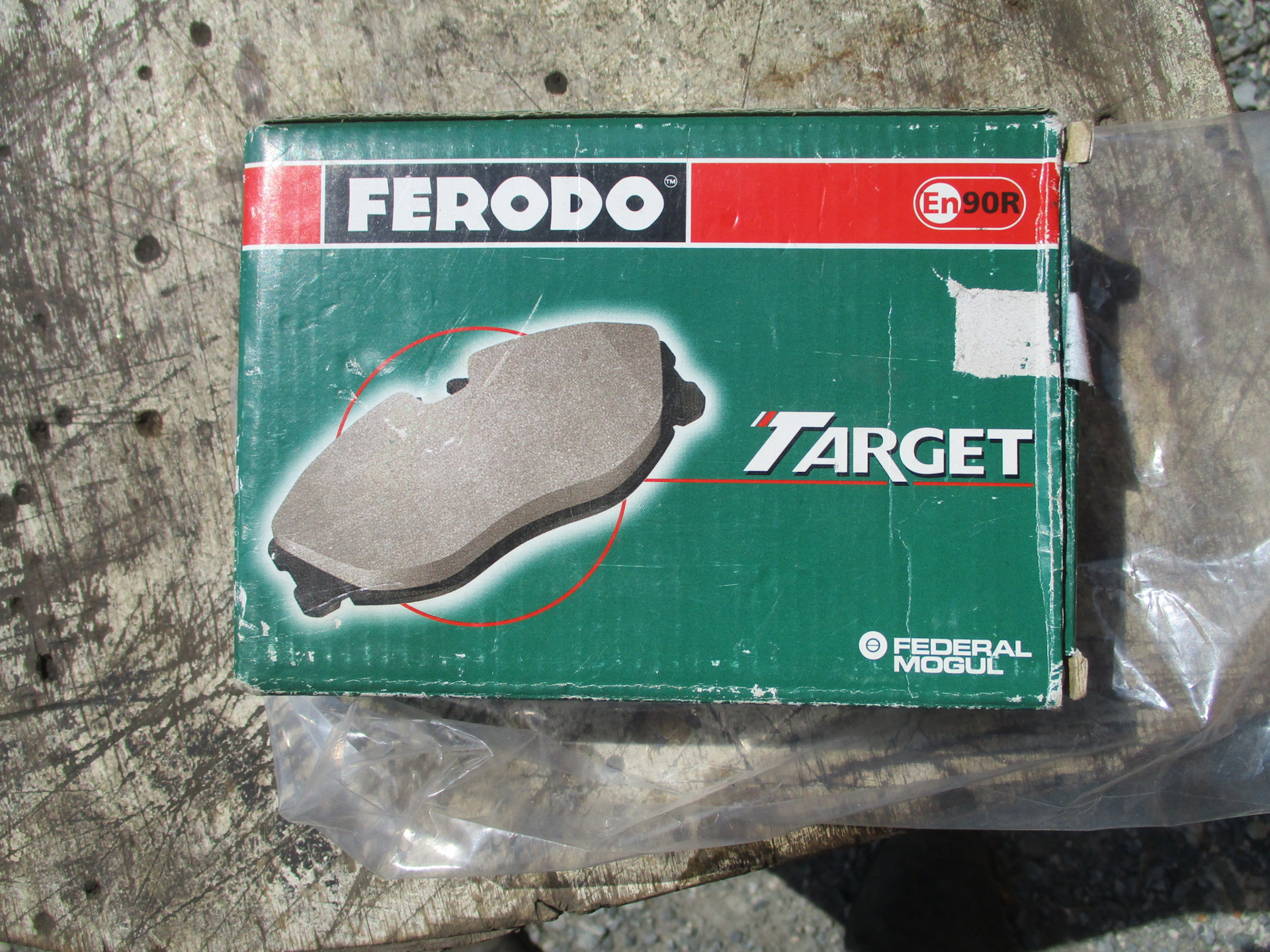 Замена передних тормозных колодок на Ваз 2106 — Lada 21061, 1,5 л, 1996 ...