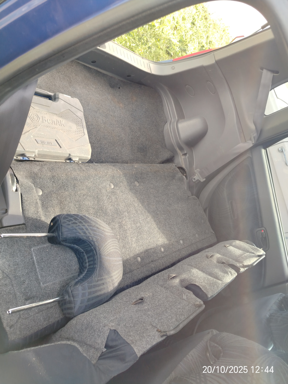 Готово. Холодлс конечно не влезет. Но какая нибудь стиралка, запросто. — Daihatsu Yrv