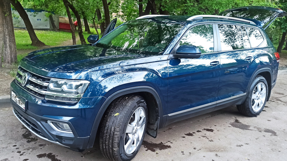 Volkswagen Teramont Hippo azul