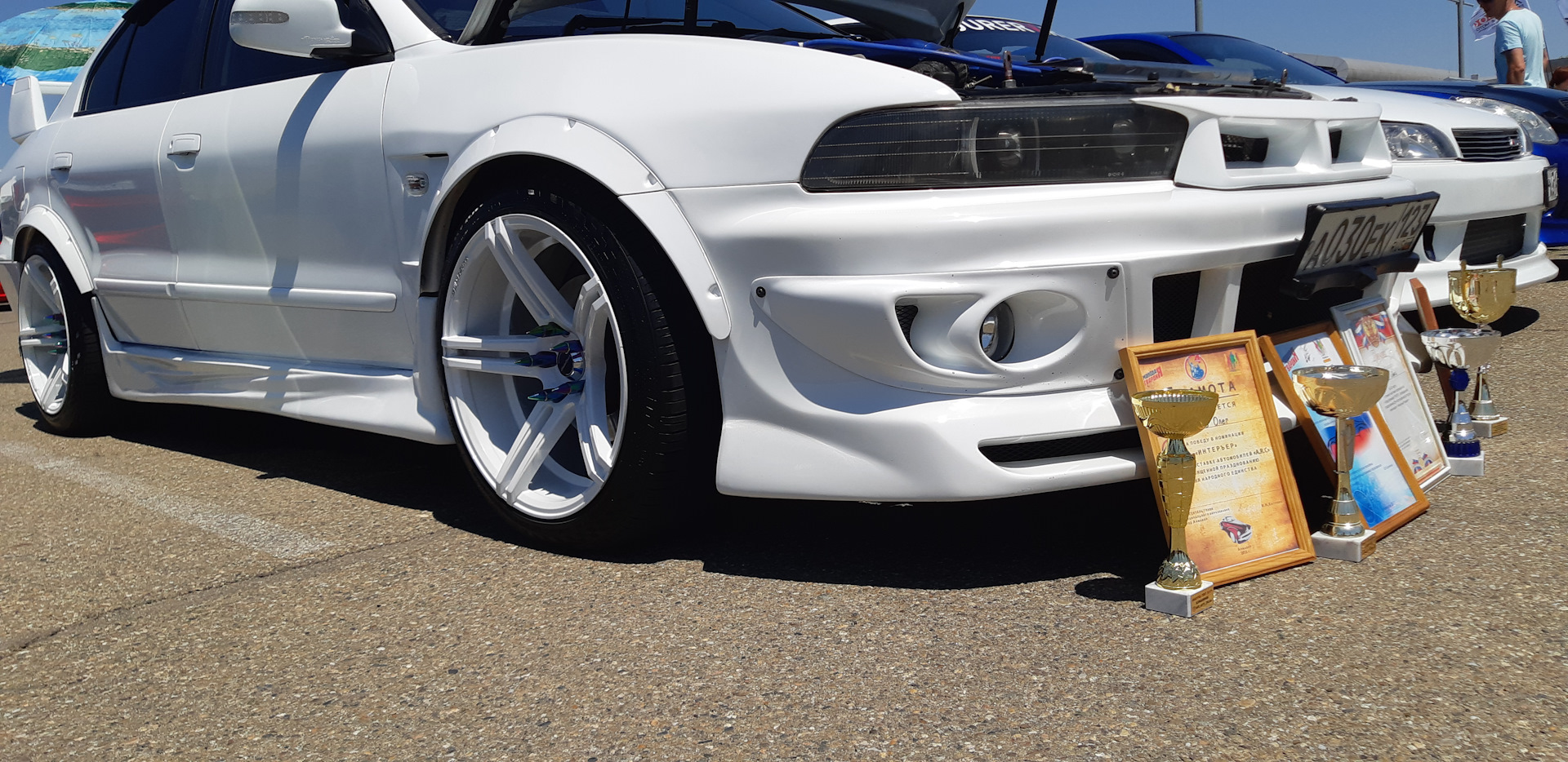 Увеличим объем багажника. Электрозамок все таки установлен ...