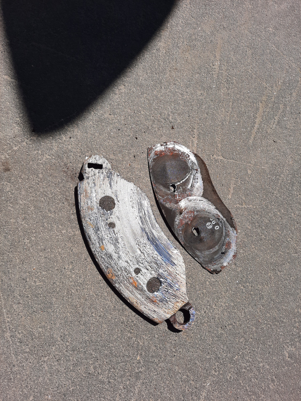 Замена тормозных колодок на Форд Транзит 2004 года. — Ford Transit (6G ...