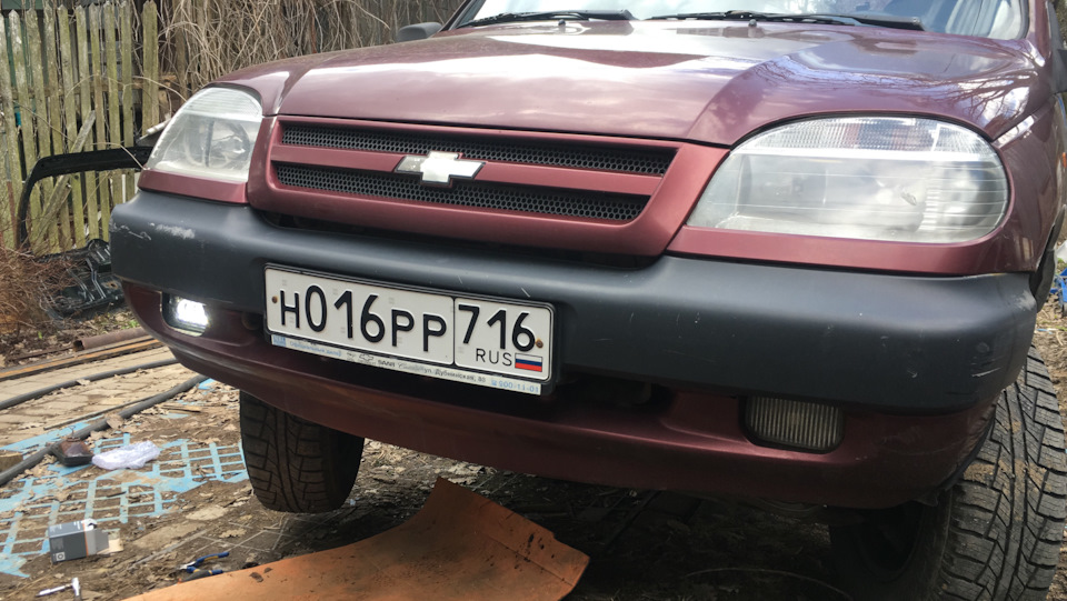 Установка ПТФ — Chevrolet Niva (1G), 1,7 л, 2003 года | тюнинг | DRIVE2