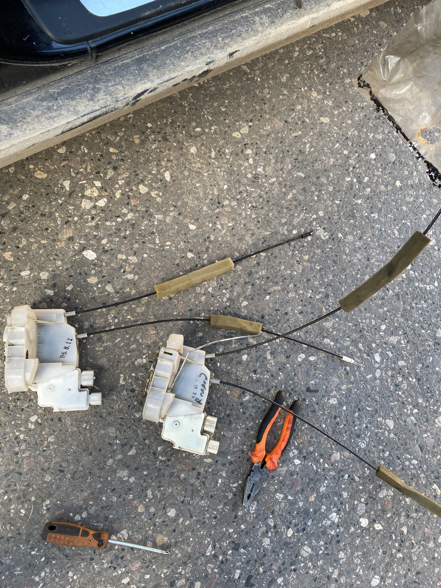 Не закрывается водительская дверь. Проблема решена💪 — Subaru Outback ...