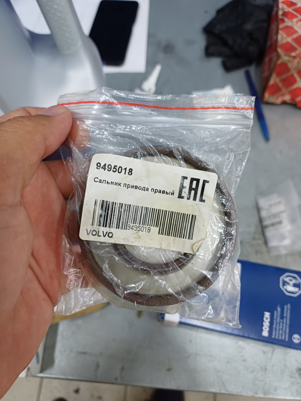 5 лет лежал — Volvo S40 (2G). Запчасти на фото: 9495018