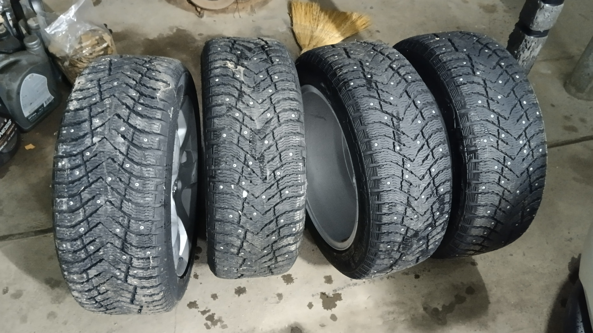 Вот и лето прошло)) Nokian Nordman SX3 и Cordiant Snow Cross 2 ...