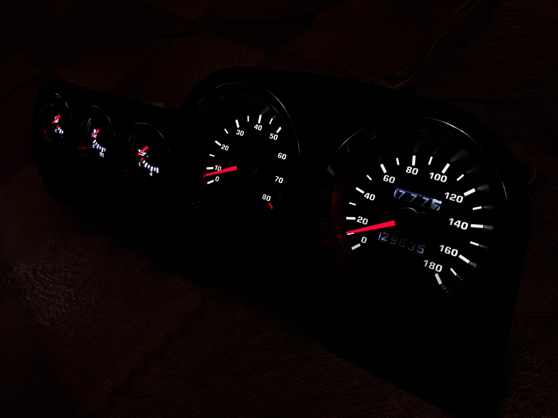 Цифровая приборная панель ваз 2107. Шкала приборов светодиодная honda civic 2000-2005. Тюнинговая панель приборов. Ваз 21074 приборная панель. Шкалы приборов honda legend 20010.