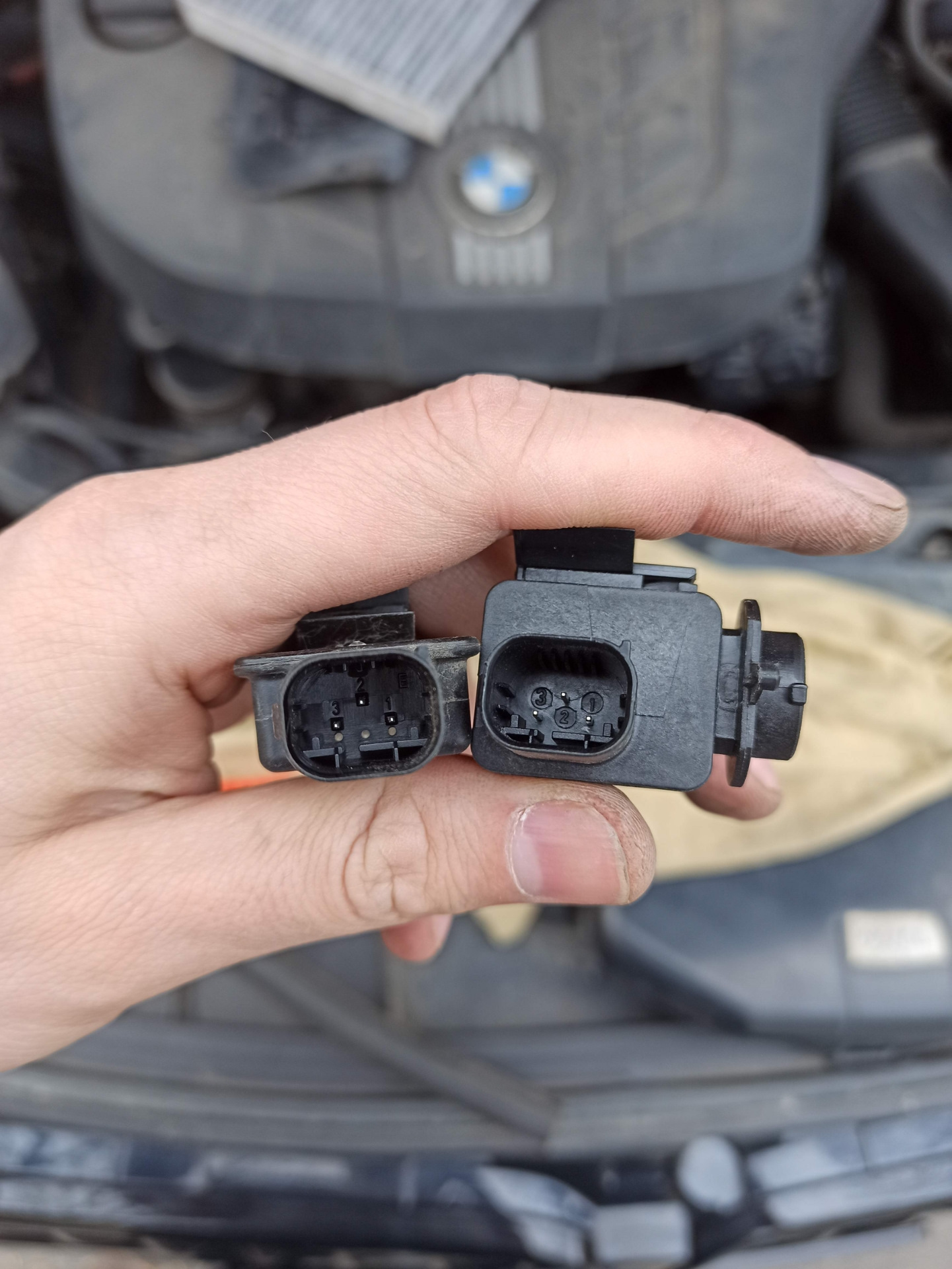 Датчик auc и фильтр рециркуляции. — BMW X3 (F25), 2 л, 2012 года ...