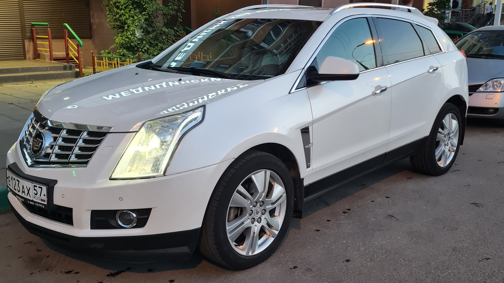 Cadillac SRX (2G) 3.0 бензиновый 2012 | Опытный образец на DRIVE2