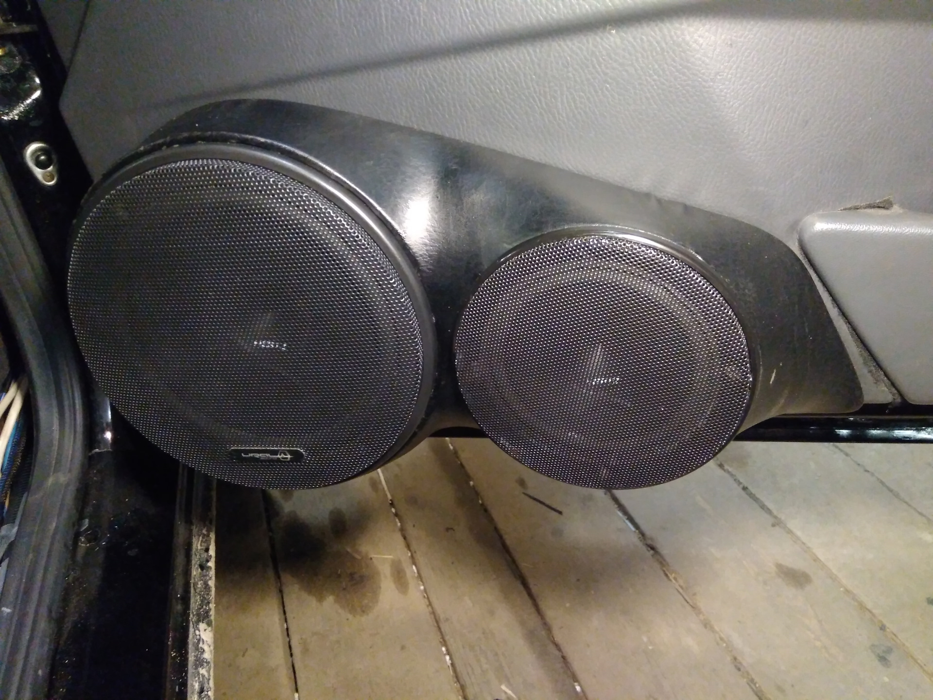 16 колонки и 13. 16 и 13 колонки. Pioneer ts-1639r. Парные динамики. 16 и 13 колонки.