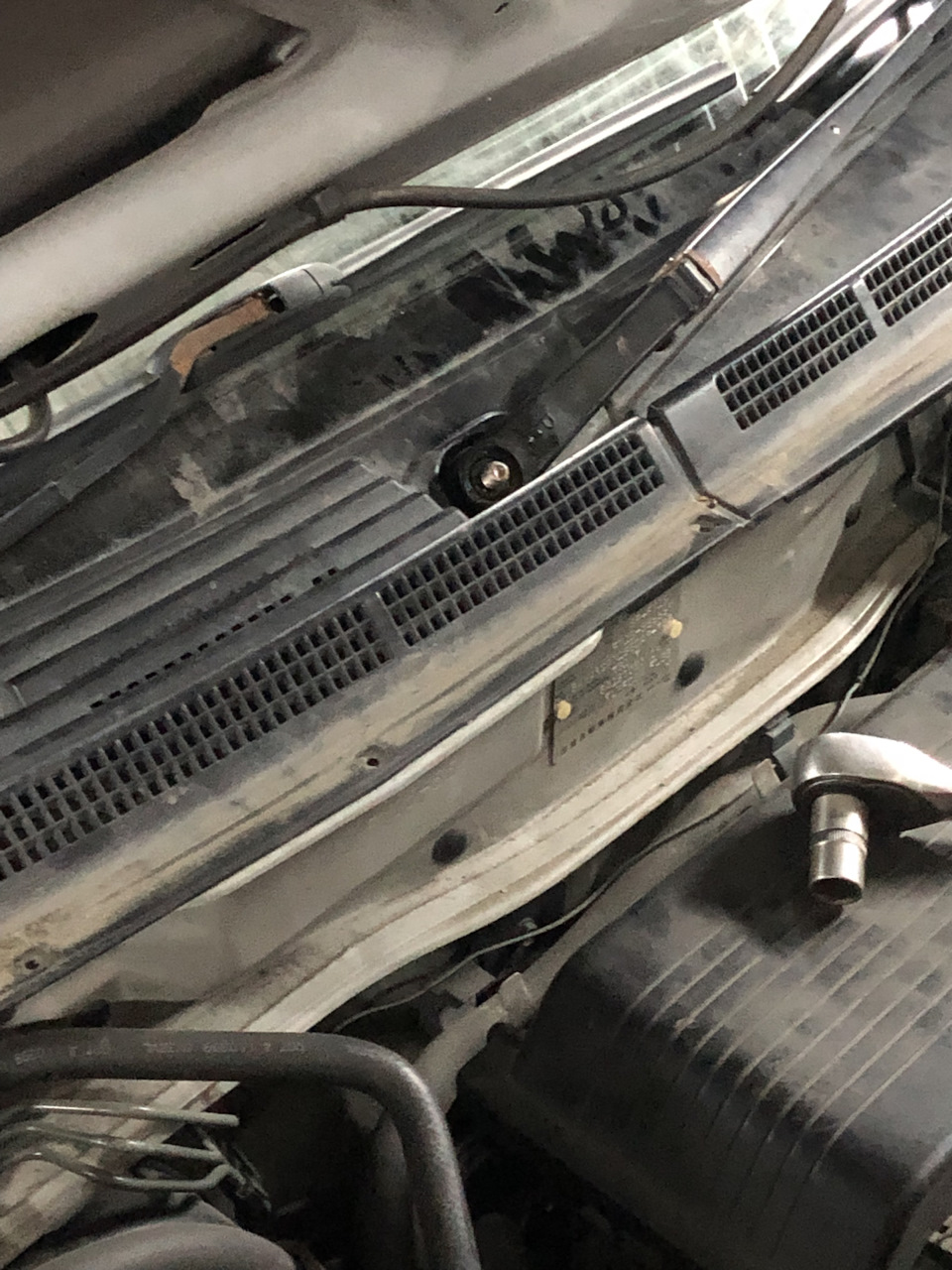 Скрипят стеклоочистители — Nissan Pulsar (N15), 1,5 л, 1999 года ...