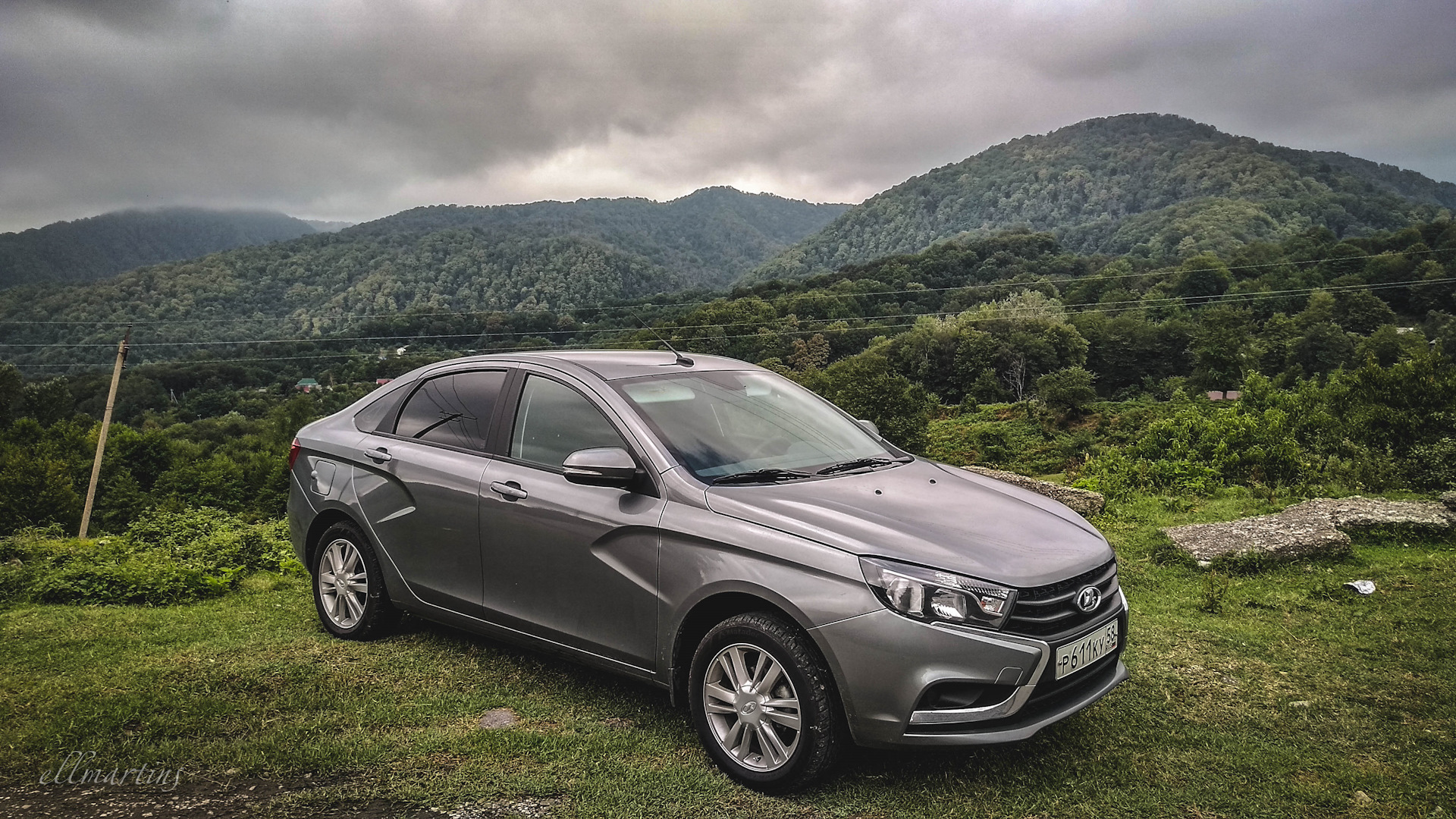 Минусы лады весты. Лада Веста se. Lada Vesta Red. Лада Веста цвет Техно. Lada Vesta красная.