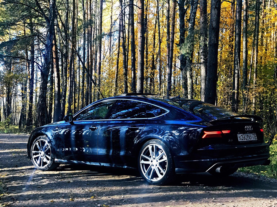 Ауди 7 видео. Ауди а7 2016. Audi a7 Sportback черная. Ауди а7 темно синяя. Audi a7 Sportback 2016.