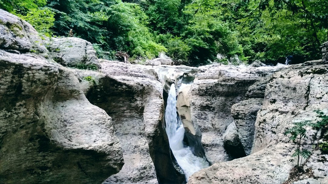 Каньон белые скалы фото