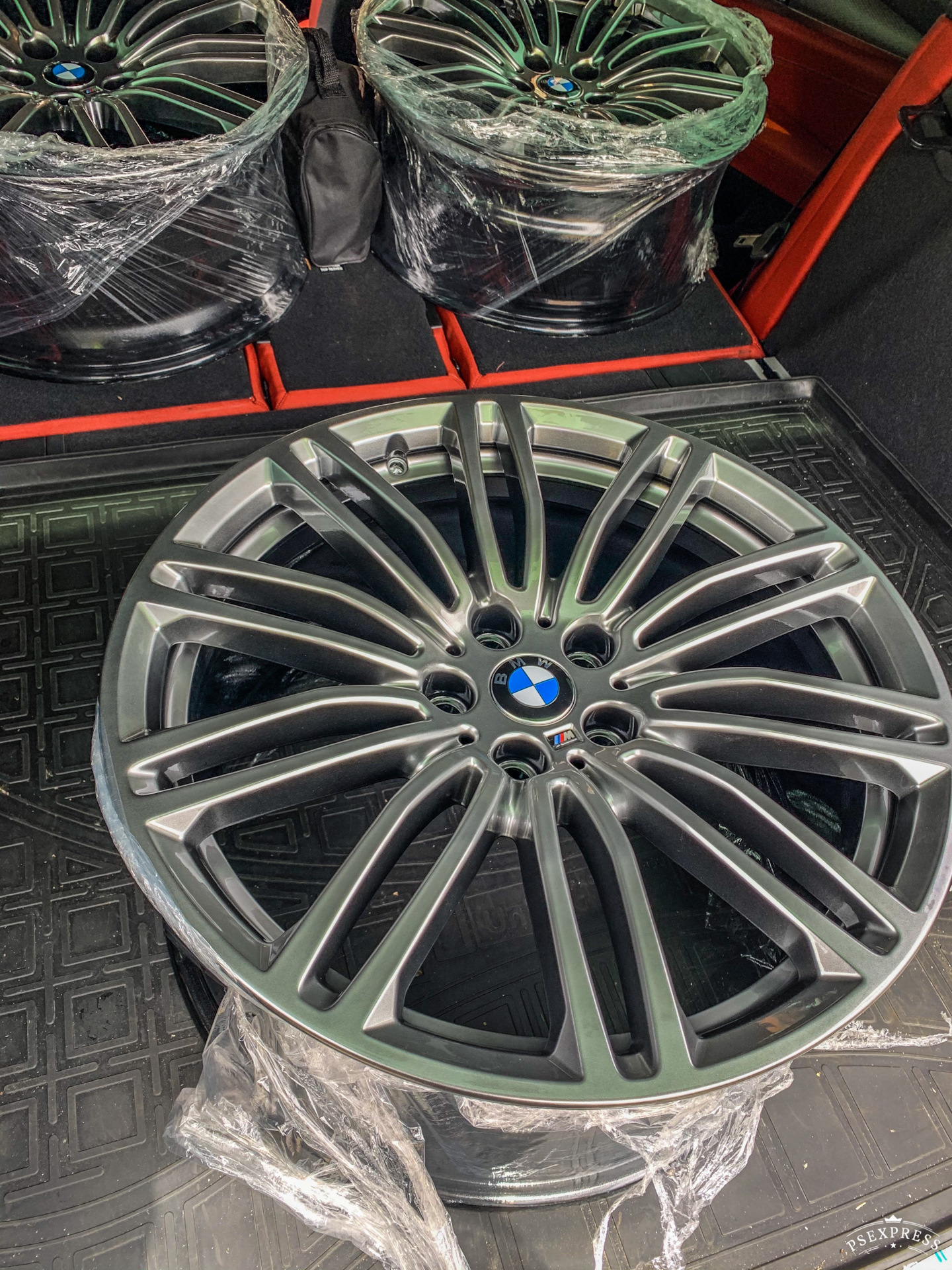 Покраска 664m в алюмахром — BMW 5 series (G30), 2 л, 2020 года ...