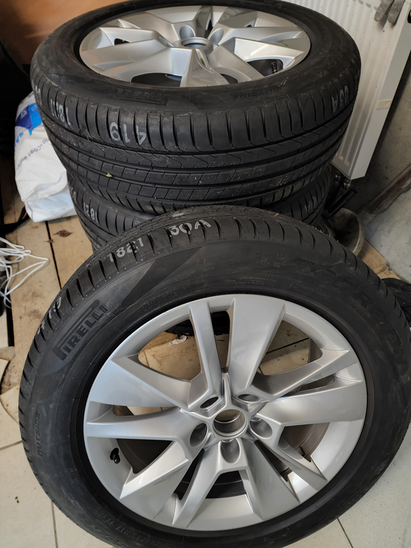 Все-ж решил купить диски под зимнюю резину, жалко 18" — Skoda Karoq, 1 ...