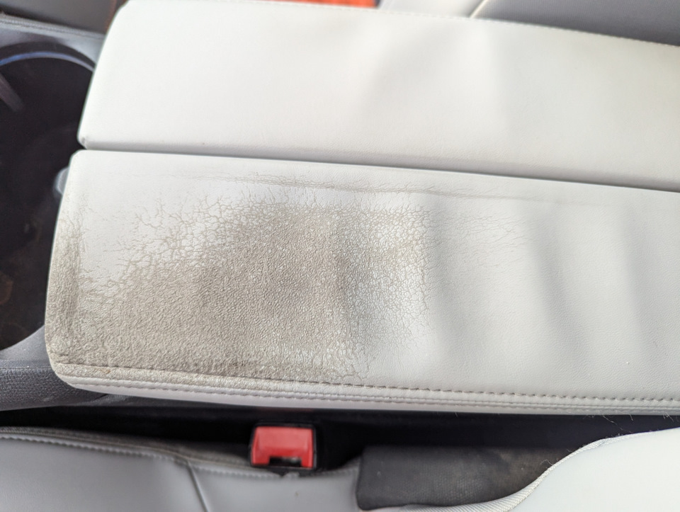 Фото в бортжурнале Peugeot 3008 (2G)