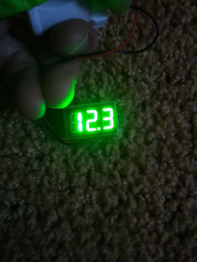 Вольтметр в приборку — Ford Escort Mk5, 1,6 л, 1993 года | тюнинг | DRIVE2