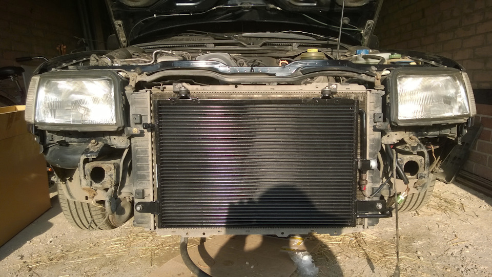 Радиатор на месте — Audi 100 (C4)