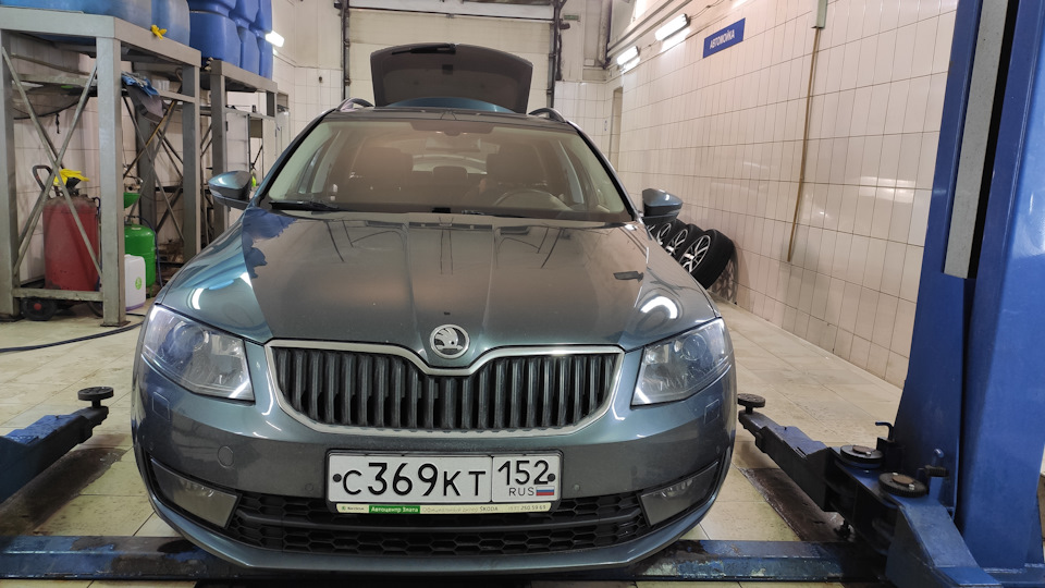 Дефлектор стекла — Skoda Octavia Combi A7 Mk3, 1,8 л, 2015 года ...
