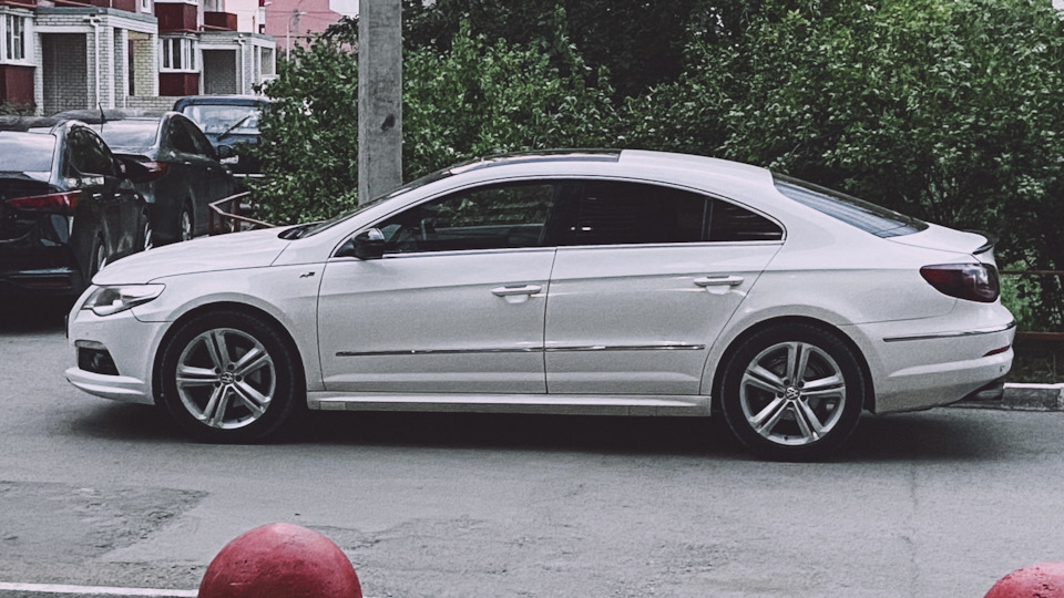 Камера заднего вида — Volkswagen Passat CC, 2 л, 2011 года ...
