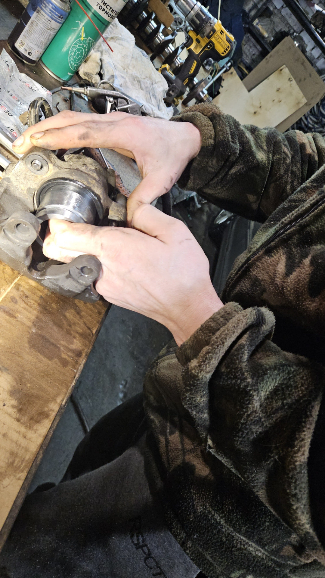 Заклинил тормозной суппорт спереди, диагностика, 54 мм бмв е46 е39 е38 ...