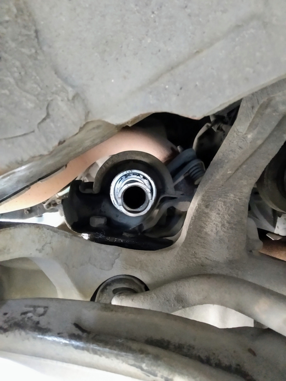 Втулка в рулевую рейку — Honda Civic Hatchback (8G), 1,8 л, 2008 года ...
