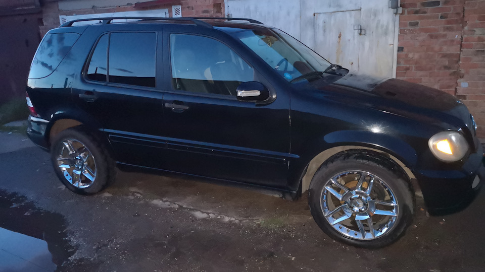 Mercedes-Benz M-Class