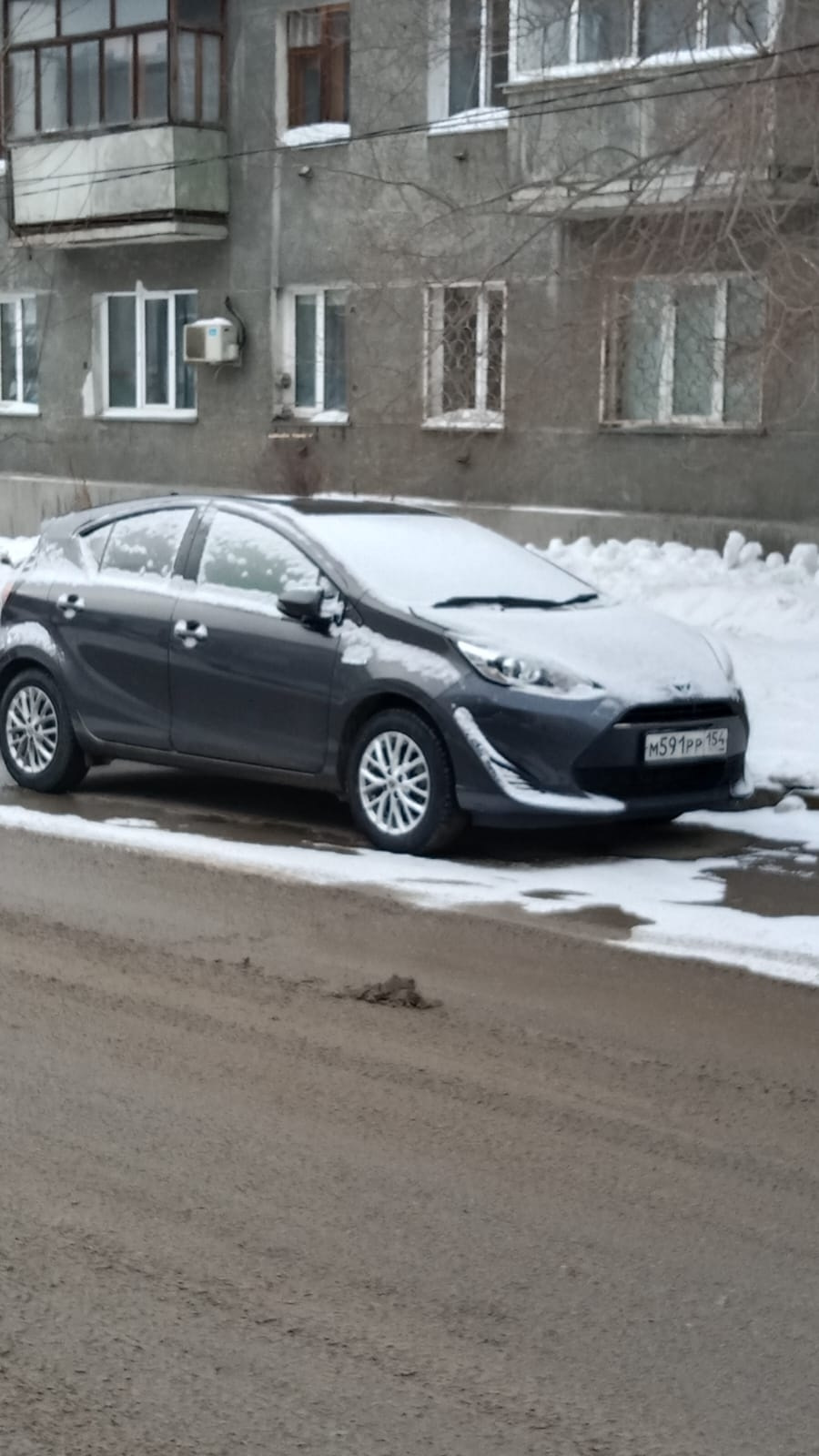 Приключения серой в Новосибирске — Toyota Aqua, 1,5 л, 2017 года |  покатушки | DRIVE2