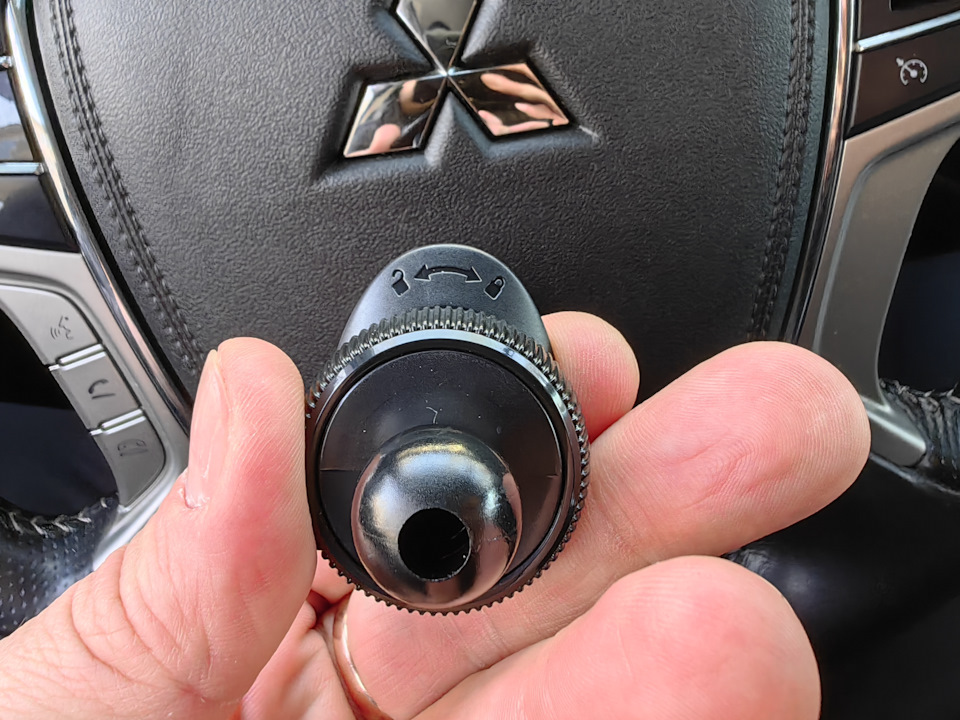 10 — Mitsubishi Outlander (3G)