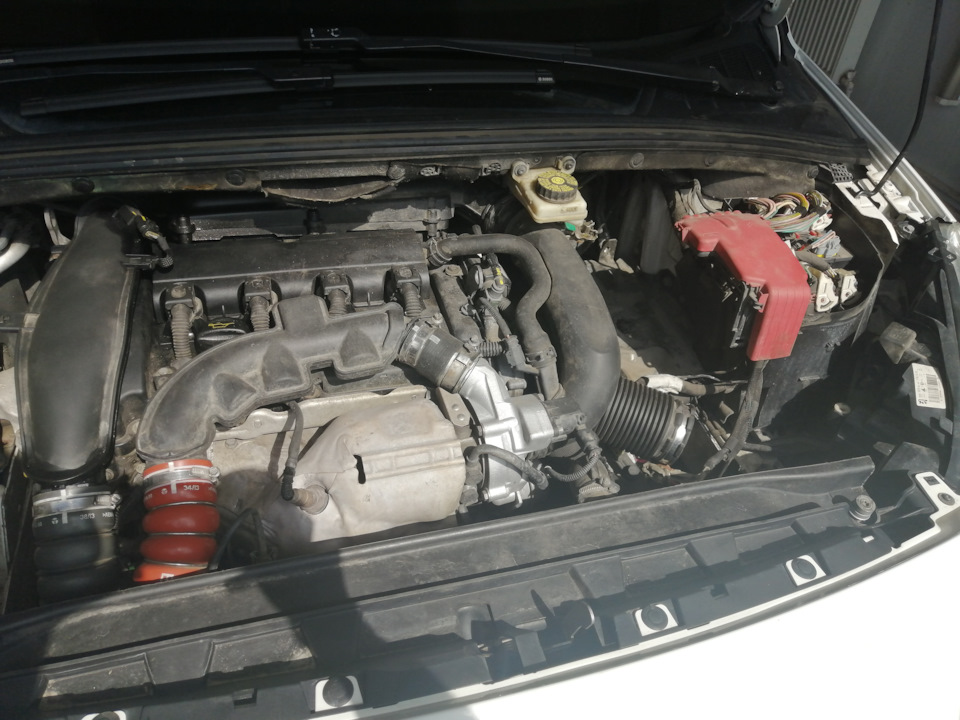 Термостат, руль и промывка форсунок — Peugeot 408, 1,6 л., 2014 года .
