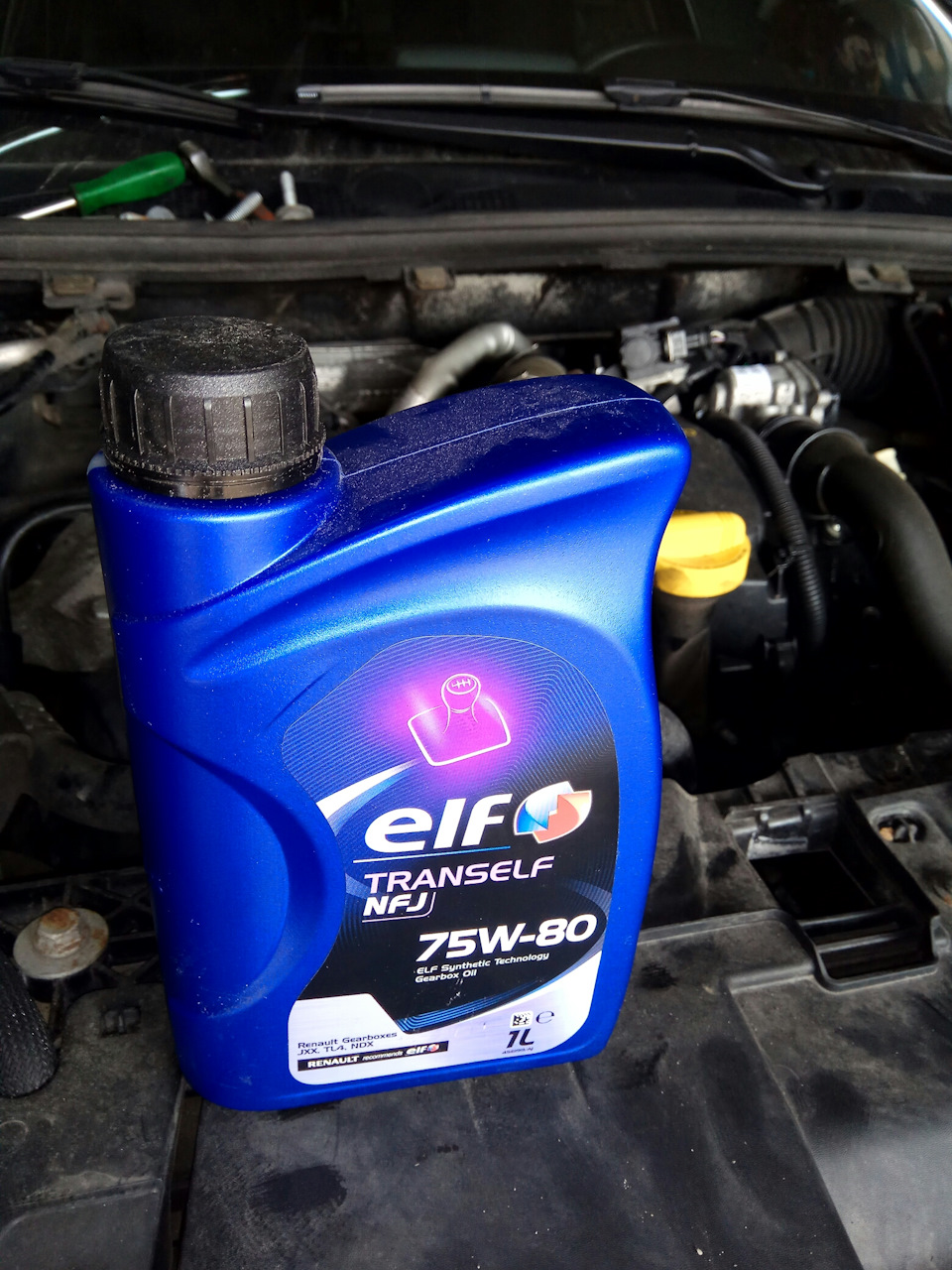 Масло эльф в коробку рено меган 2. Меган 3 масло акпп. Масло акпп рено логан 2. Масло для рено меган 2. 6 2009.