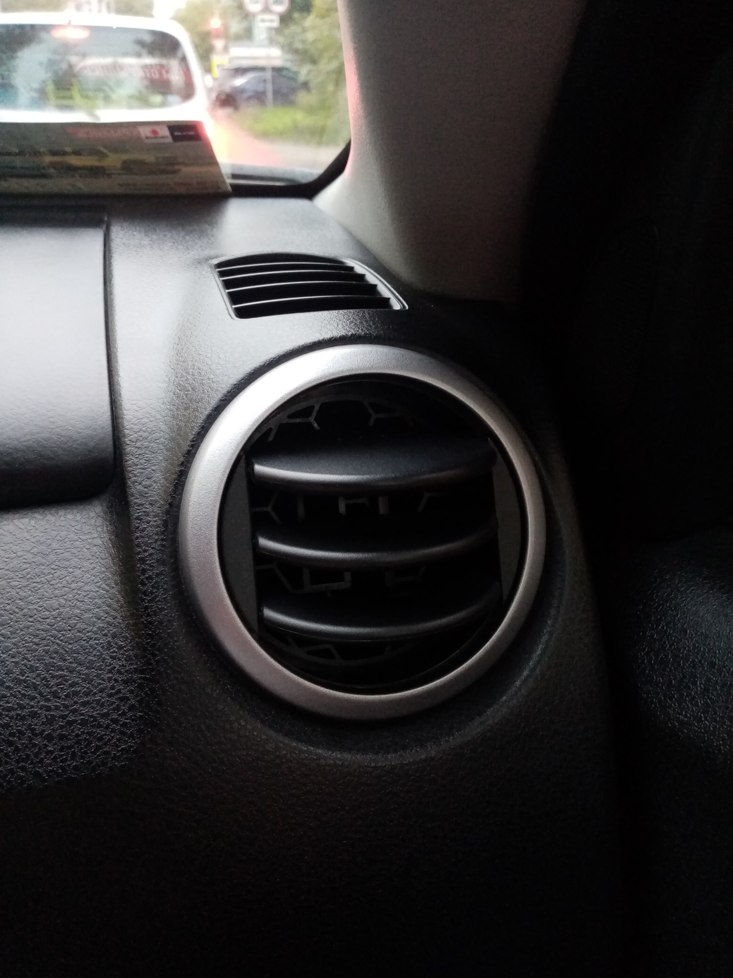 Замена воздушного дефлектора - Suzuki Grand Vitara (2G), 2 л, 2007 года своими р