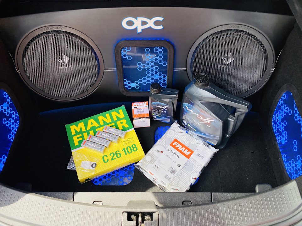 Фото в бортжурнале Opel Astra J OPC. Запчасти на фото: C26108, CF10774