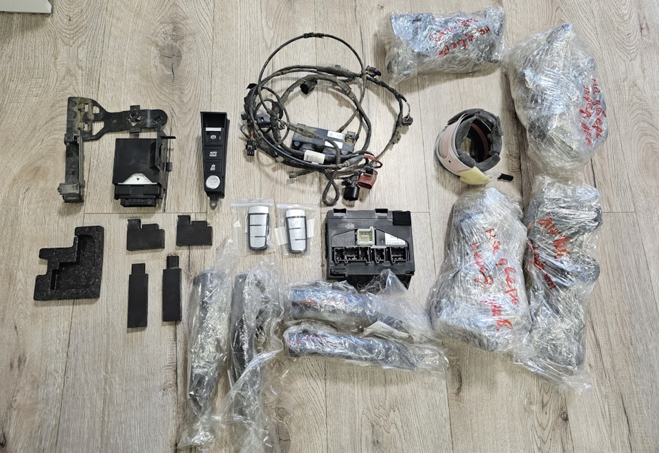 Установка Kessy (бесключевой доступ) и Easy Open (открытие багажника ...