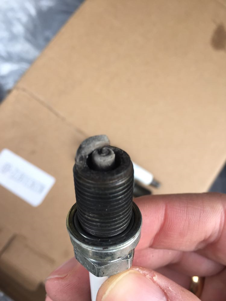 свечки — Volkswagen Passat CC, 2 л, 2011 года | расходники | DRIVE2