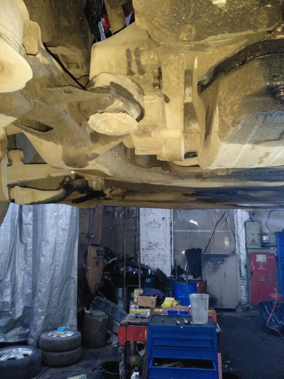 «Колеса крутятся, резина трется…» — Ford Focus II Sedan, 1,6 л., 2011 ...