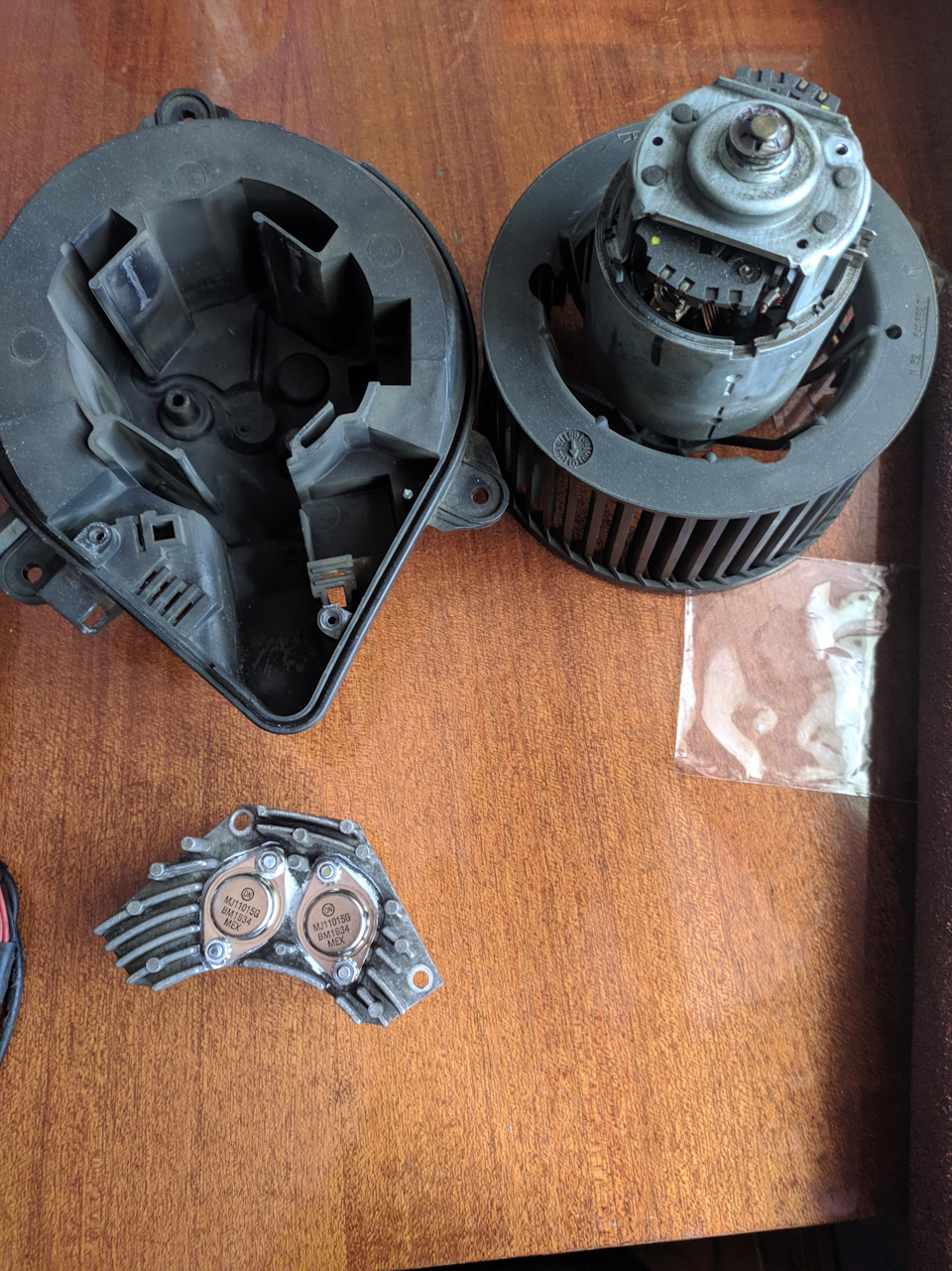 Замена транзисторов в блоке управления вентилятором салона и салонного ...