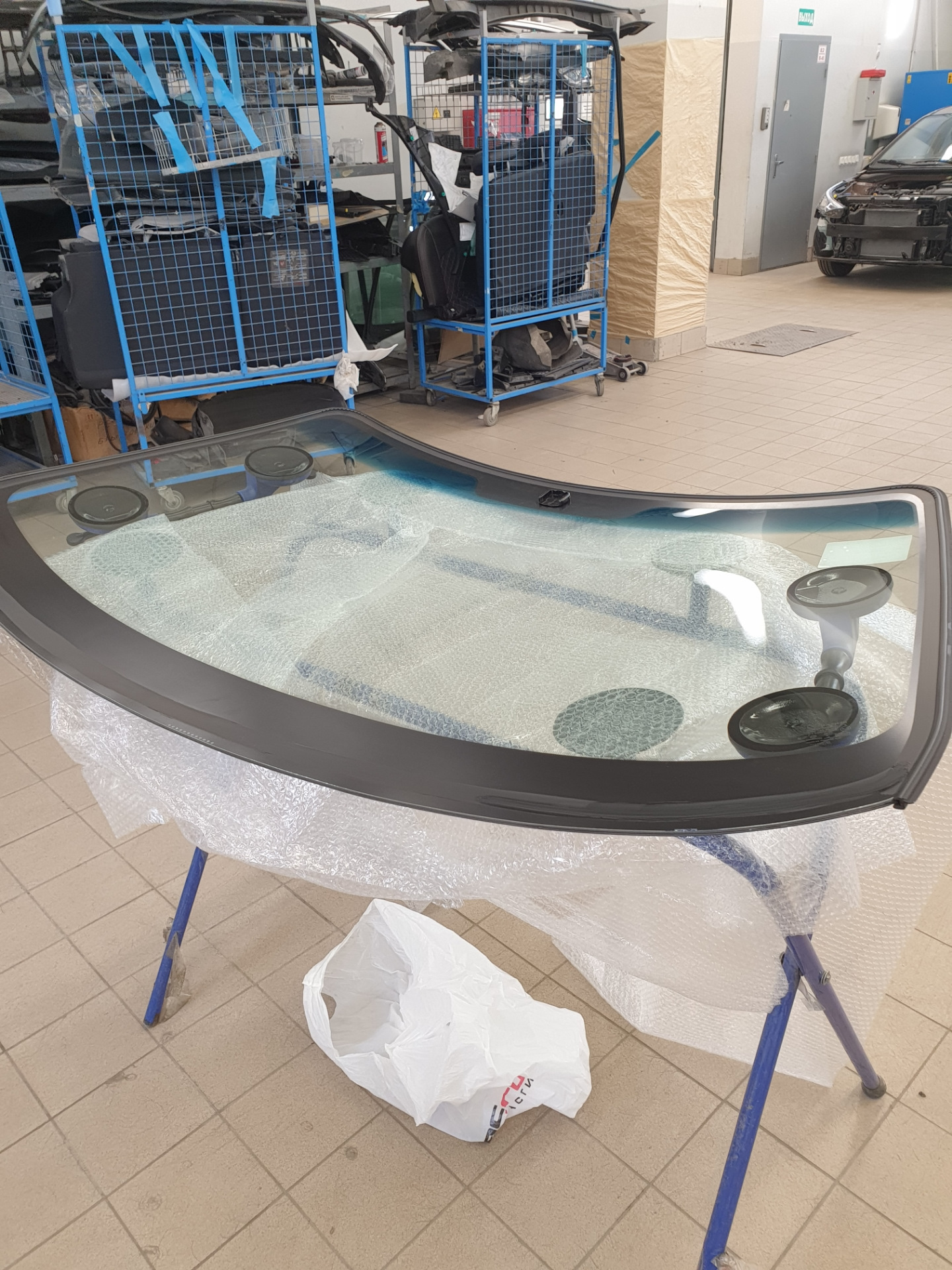 Замена лобового стекла, полировка оптики и регулировка фар — Hyundai ...