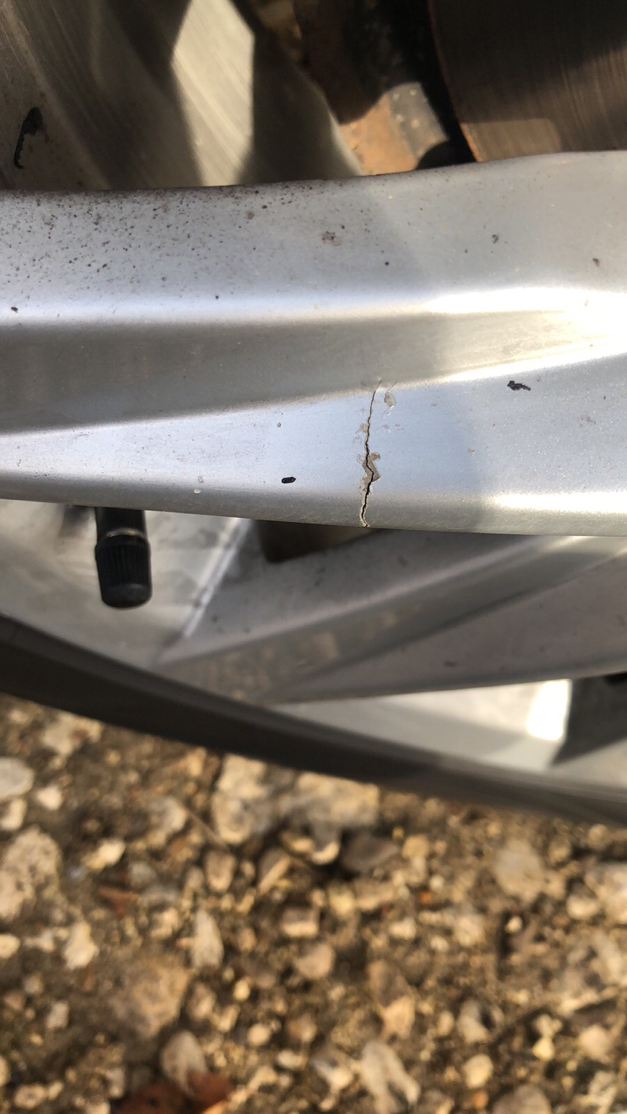 Треснул диск — Volkswagen Golf Mk6, 1,4 л, 2010 года | колёсные диски ...