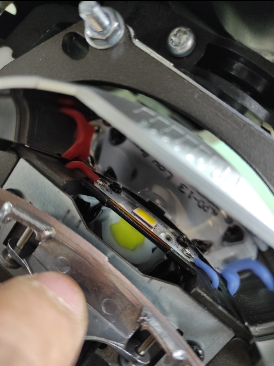 Два чипа верхний виден хорошо нижний не очень — Toyota Camry (XV40)