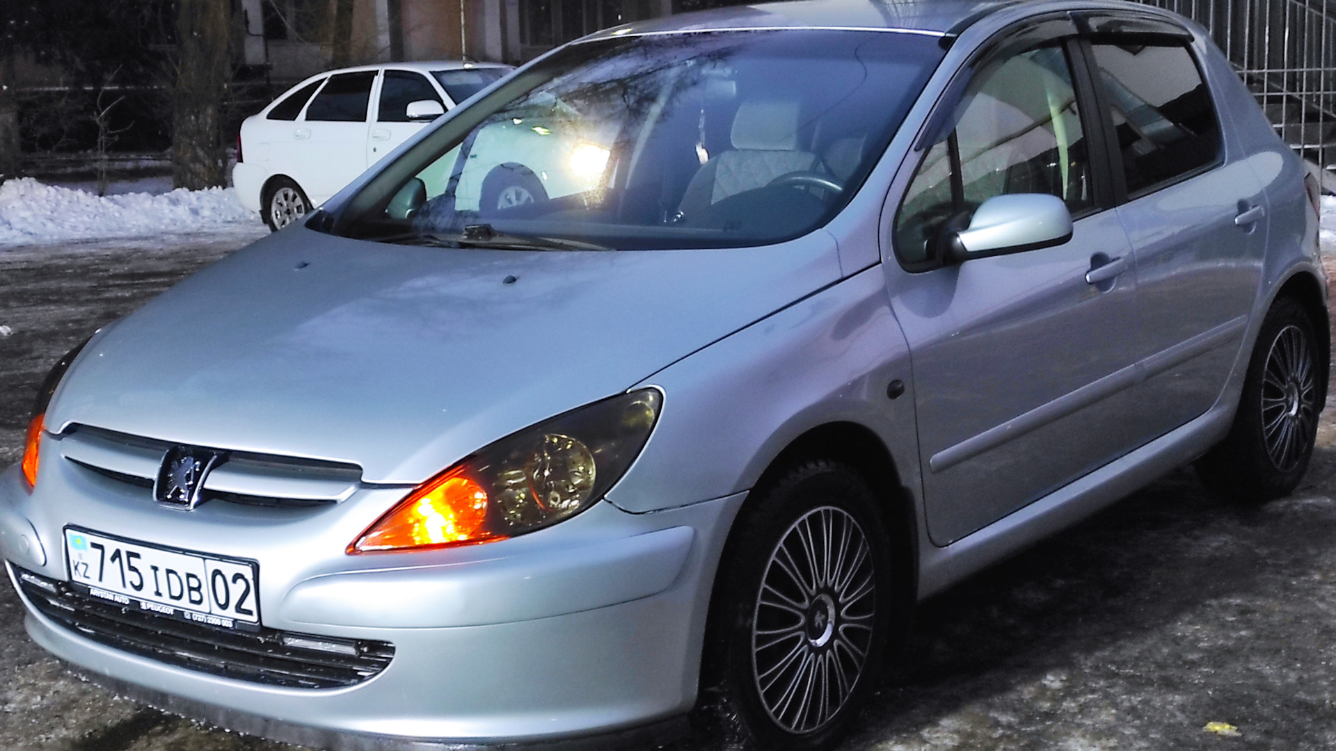 Peugeot 307 1.6 бензиновый 2004 | Лев Сергеевич на DRIVE2