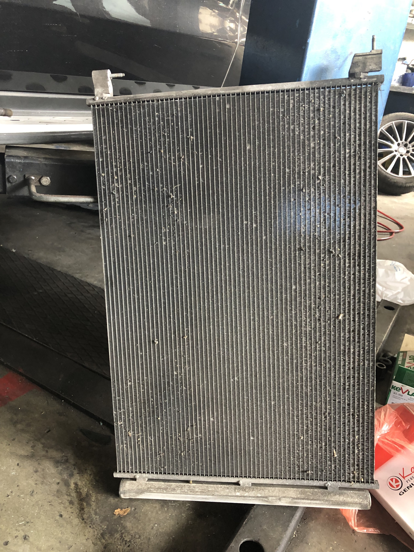 Замена конденсатора кондиционера, охлаждайки — Mercedes-Benz GLC (X253 ...