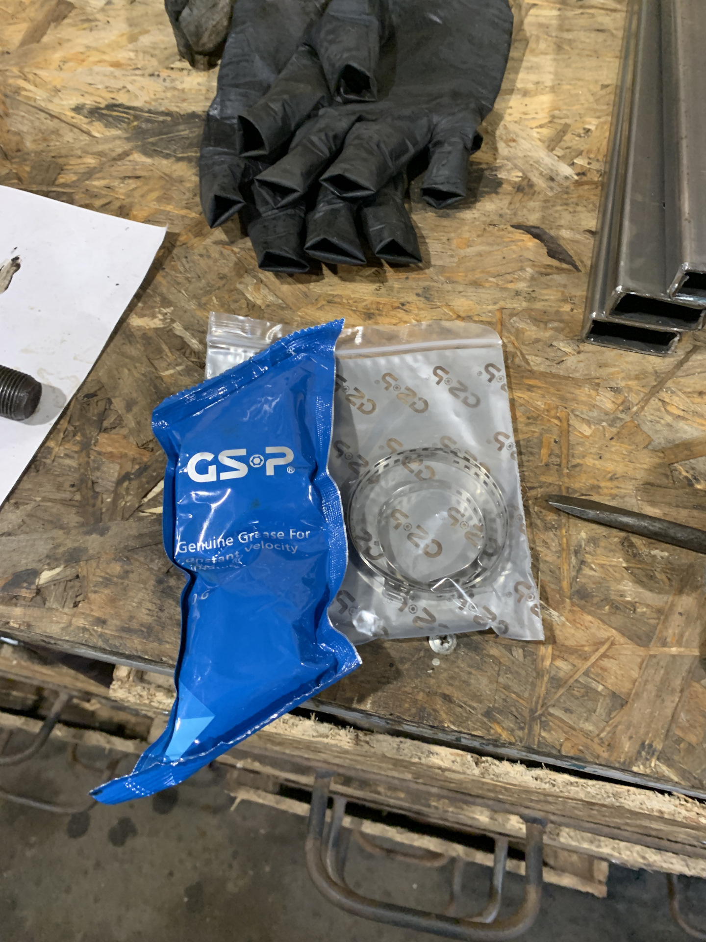 Пыльник шруса GSP 780342 — Renault Megane I, 1,6 л, 1997 года ...
