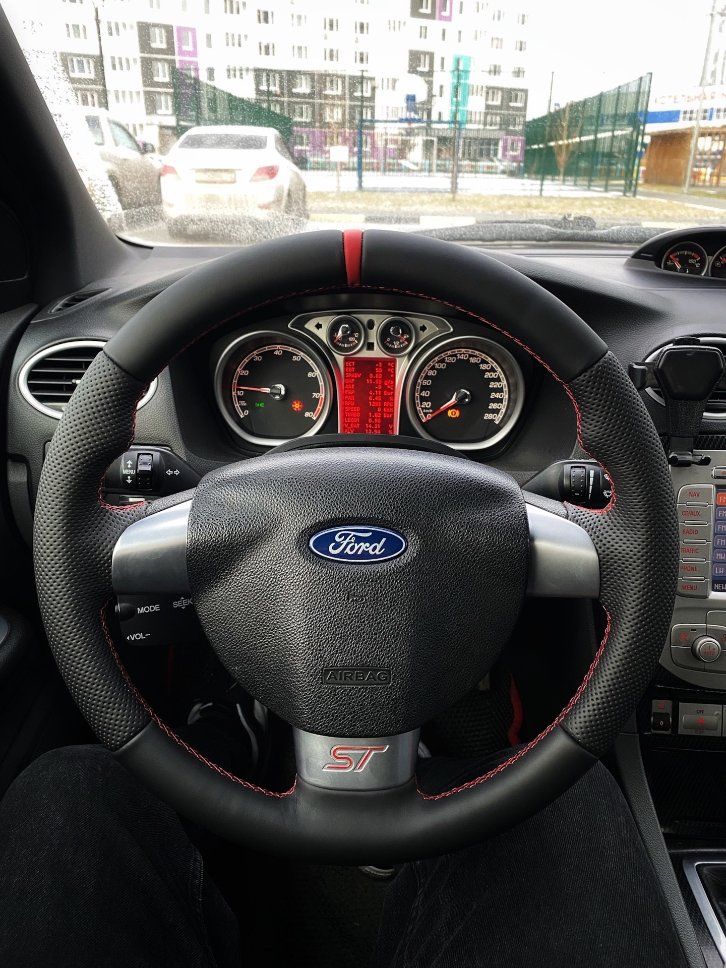 Перешив руля и замена ремней безопасности — Ford Focus ST II, 2,5 л ...