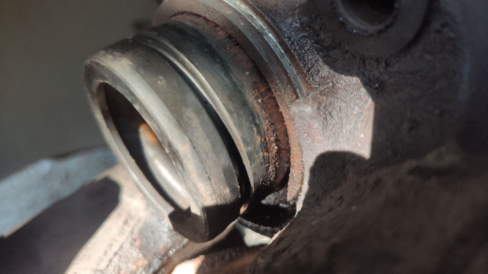 Ремкомплект заднего суппорта меган 2. Переборка заднего суппорта рено меган 2. Ремкомплект тормозного суппорта рено меган 2 заднего. Ремкомплект заднего суппорта рено лагуна 2. Меган 2 поршень заднего суппорта.