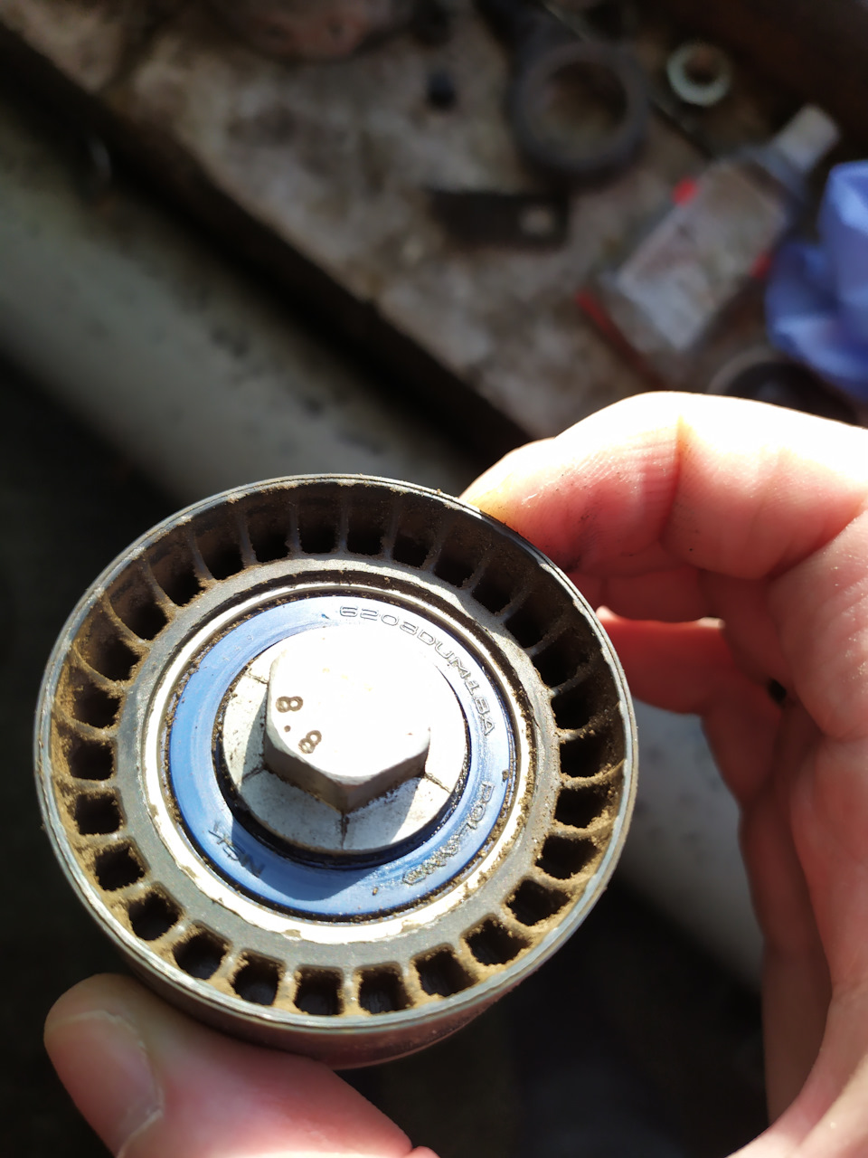 Замена ГРМ Гранта 21127 и обводного ремня с роликом — Lada Гранта (1G ...