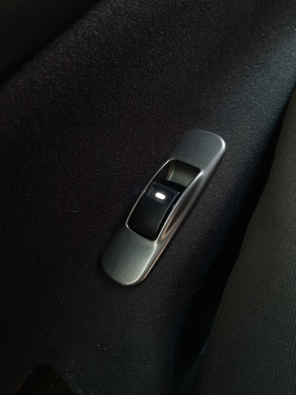 Подсветка блоков управления стеклоподъемниками — Mitsubishi Lancer IX ...